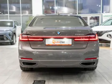 BMW Seria 7 745Le Long xDrive   3.0 Plug-in Hybrid