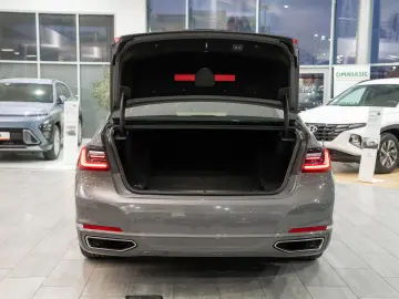 BMW Seria 7 745Le Long xDrive   3.0 Plug-in Hybrid