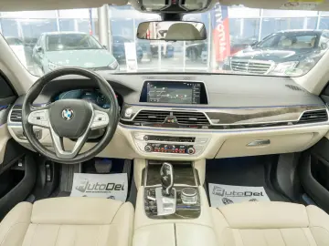 BMW Seria 7 745Le Long xDrive   3.0 Plug-in Hybrid