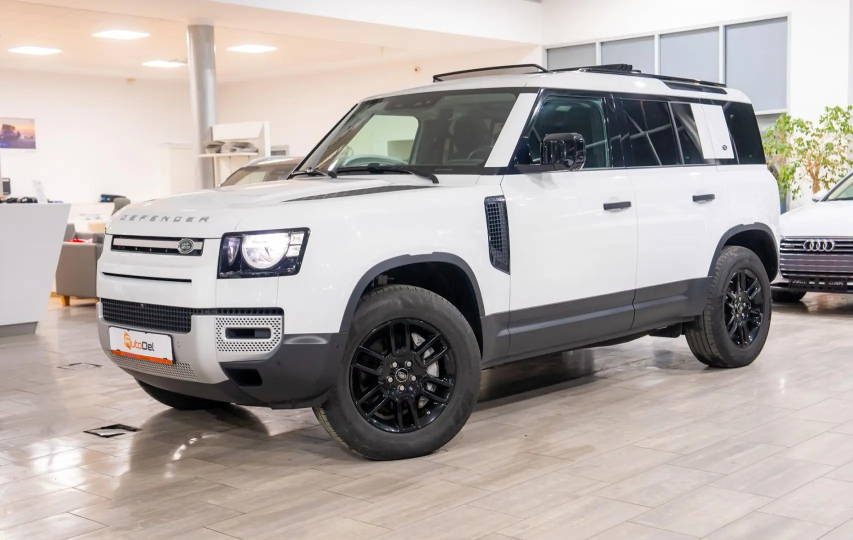 Land Rover Defender D300 3.0d 4x4 MHEV -  Hard Top