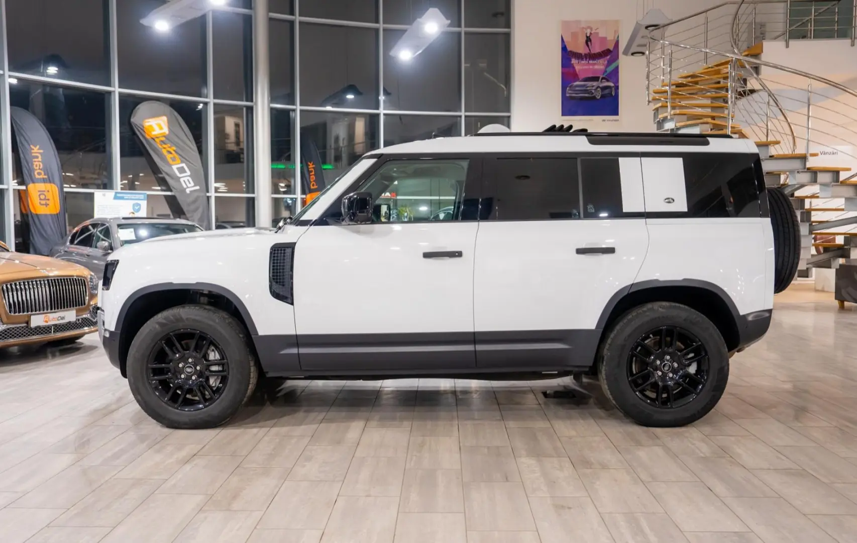 Land Rover Defender D300 3.0d 4x4 MHEV -  Hard Top