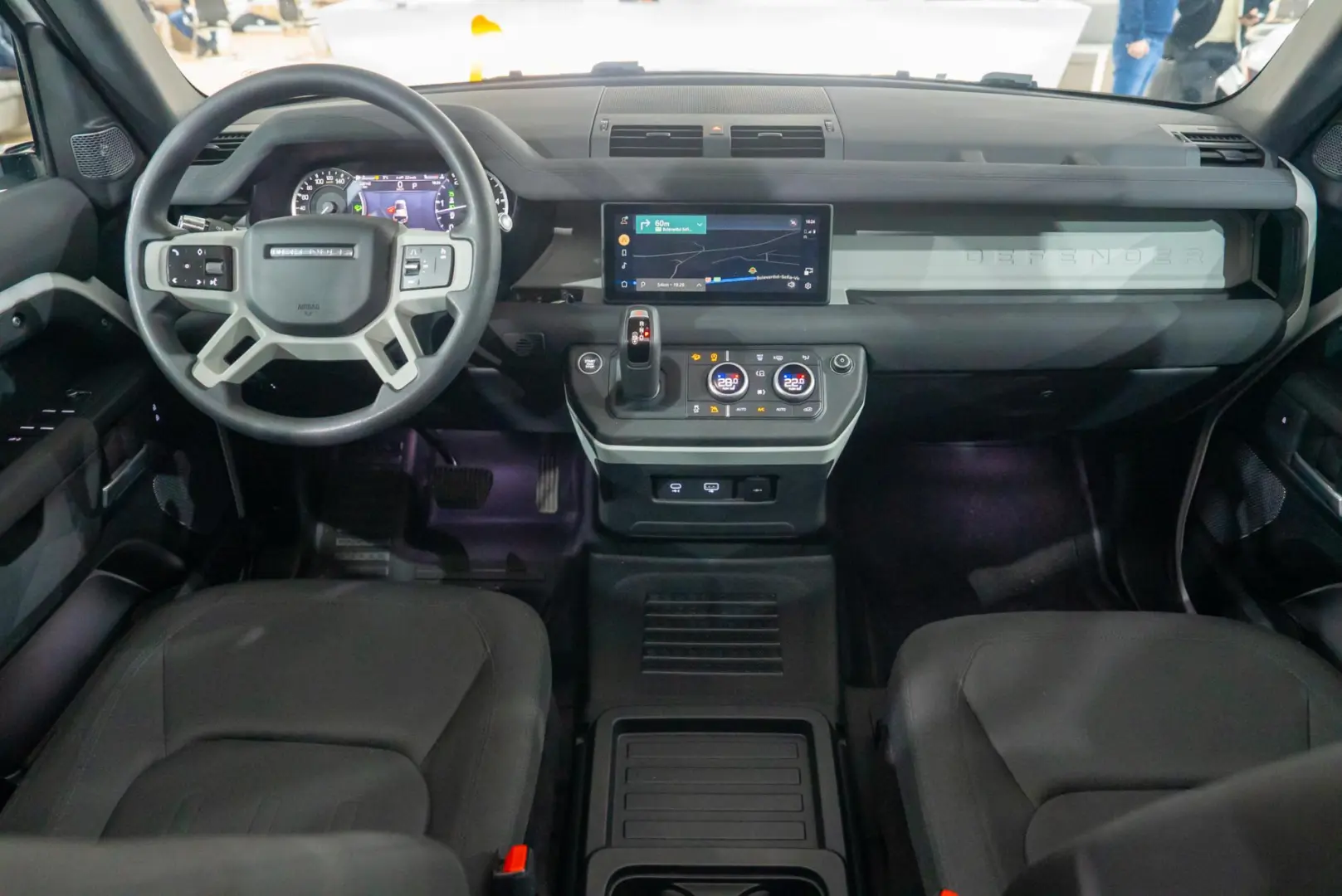 Land Rover Defender D300 3.0d 4x4 MHEV -  Hard Top