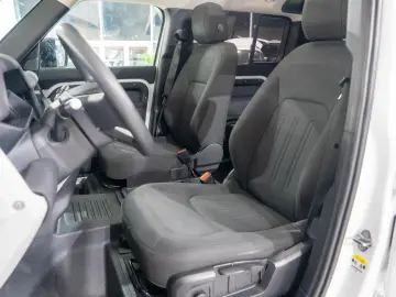 Land Rover Defender D300 3.0d 4x4 MHEV -  Hard Top