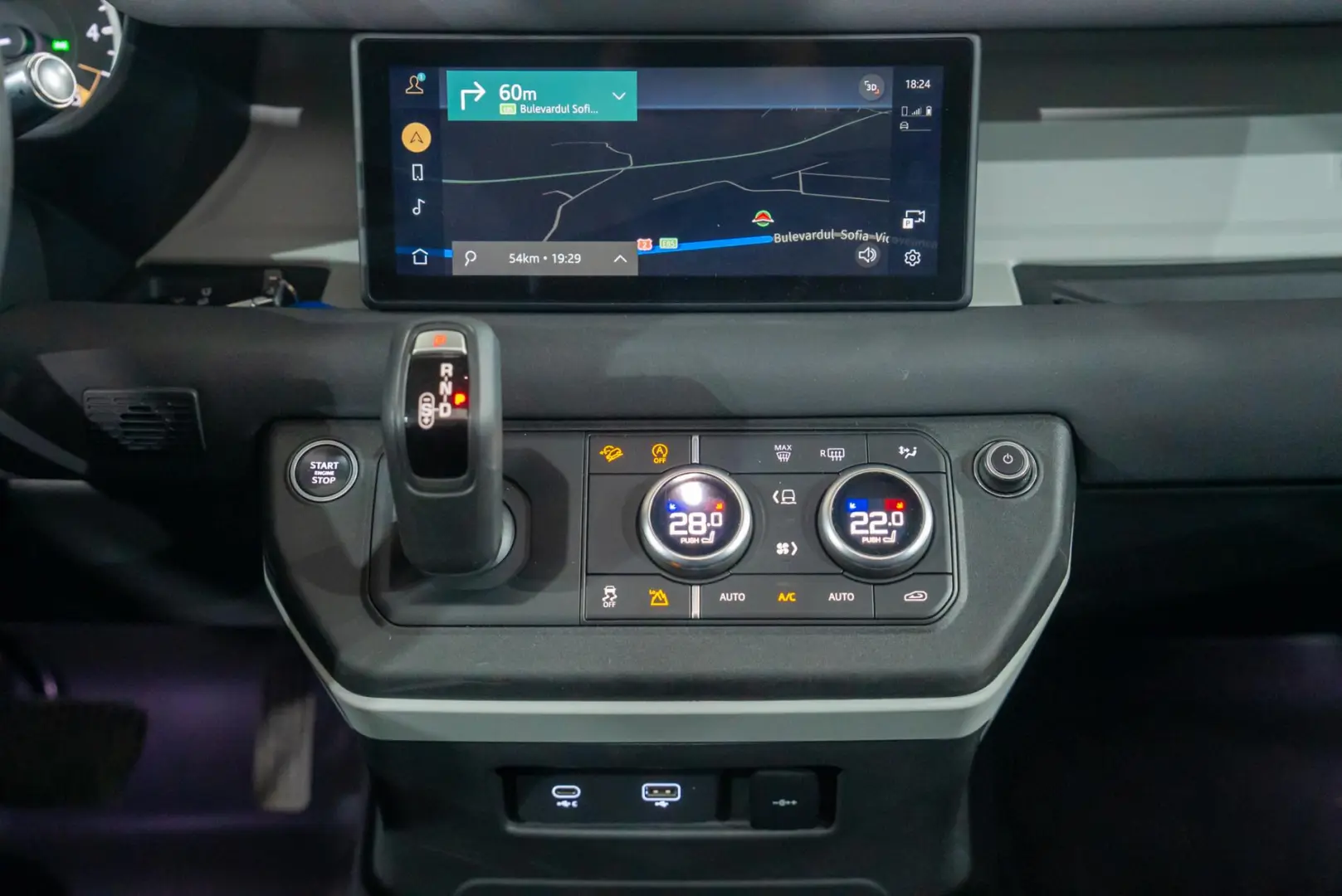 Land Rover Defender D300 3.0d 4x4 MHEV -  Hard Top