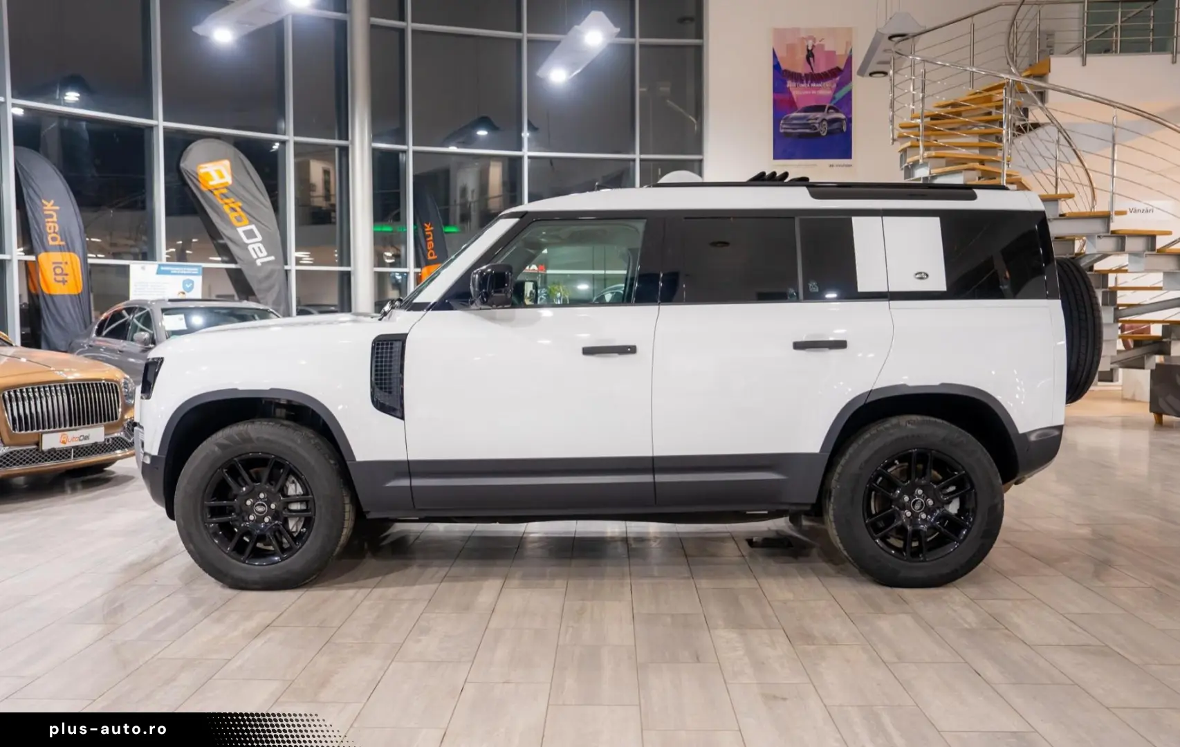 Land Rover Defender D300 3.0d 4x4 MHEV -  Hard Top