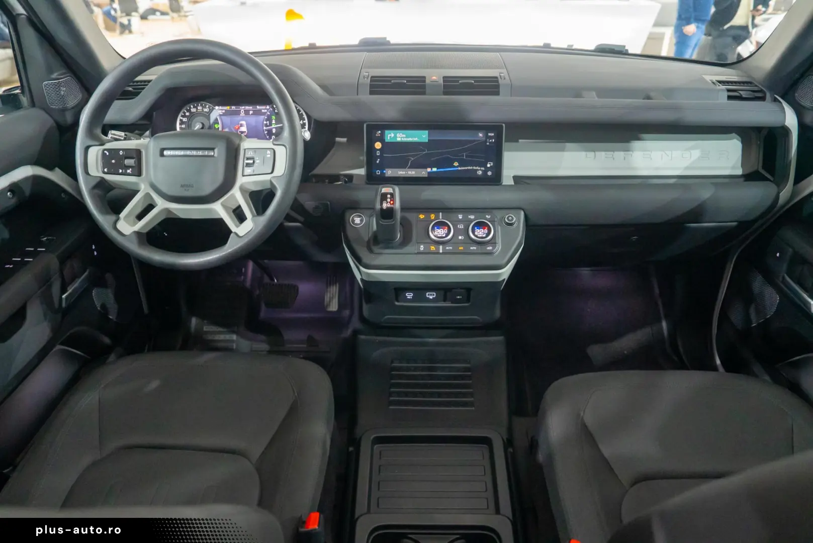 Land Rover Defender D300 3.0d 4x4 MHEV -  Hard Top