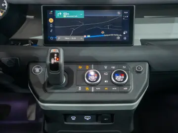 Land Rover Defender D300 3.0d 4x4 MHEV -  Hard Top