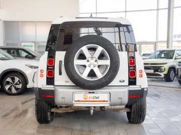 Land Rover Defender D300 3.0d 4x4 MHEV -  Hard Top