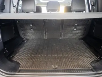 Land Rover Defender D300 3.0d 4x4 MHEV -  Hard Top