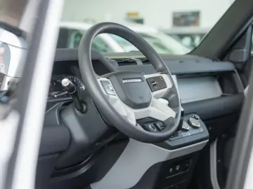 Land Rover Defender D300 3.0d 4x4 MHEV -  Hard Top