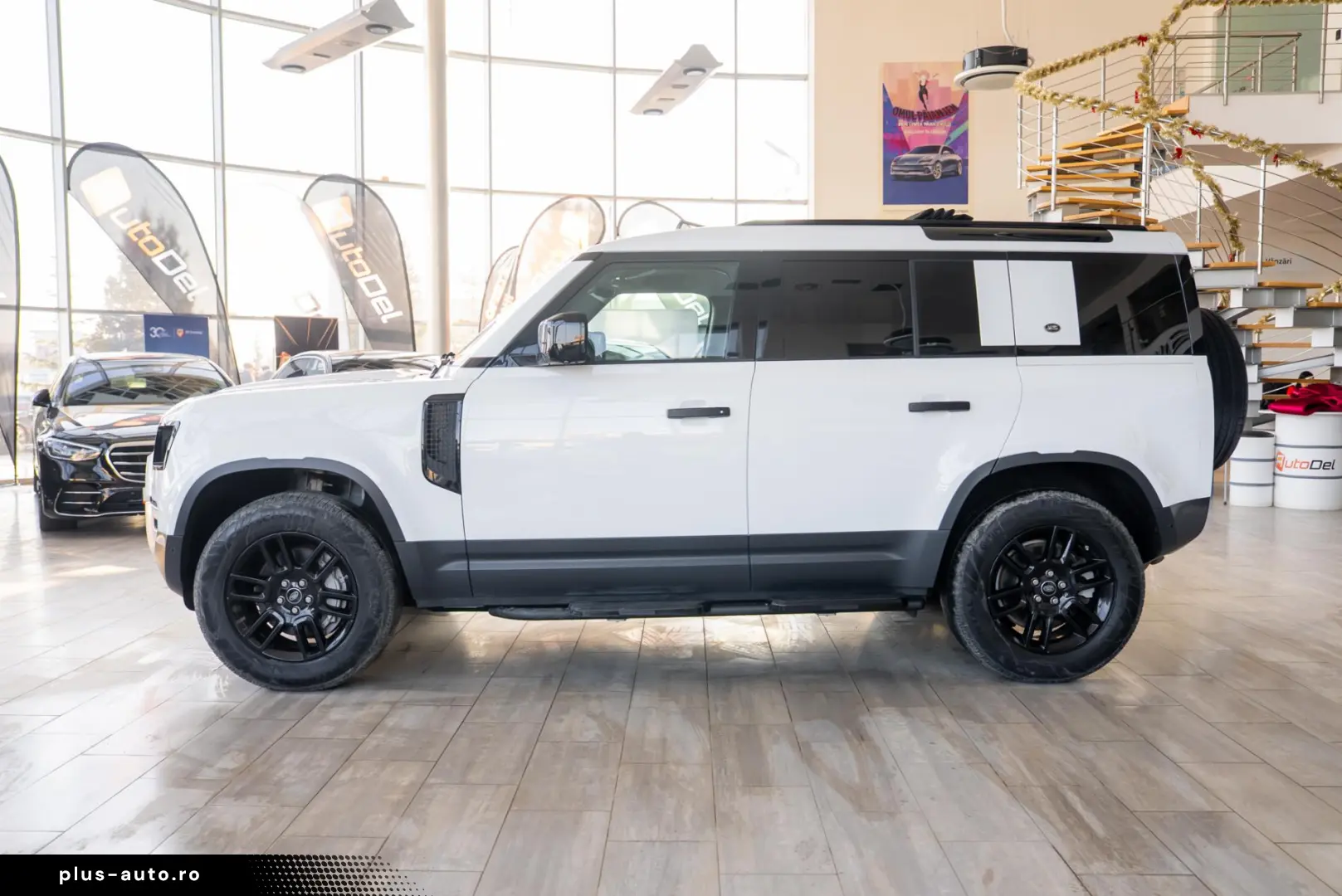 Land Rover Defender D300 3.0d 4x4 MHEV -  Hard Top