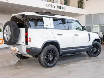 Land Rover Defender D300 3.0d 4x4 MHEV -  Hard Top