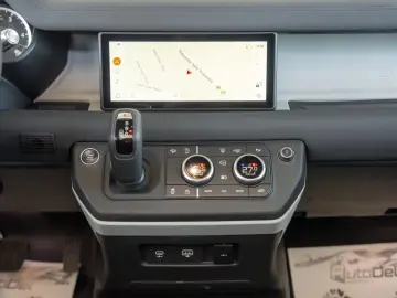 Land Rover Defender D300 3.0d 4x4 MHEV -  Hard Top