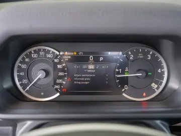 Land Rover Defender D300 3.0d 4x4 MHEV -  Hard Top