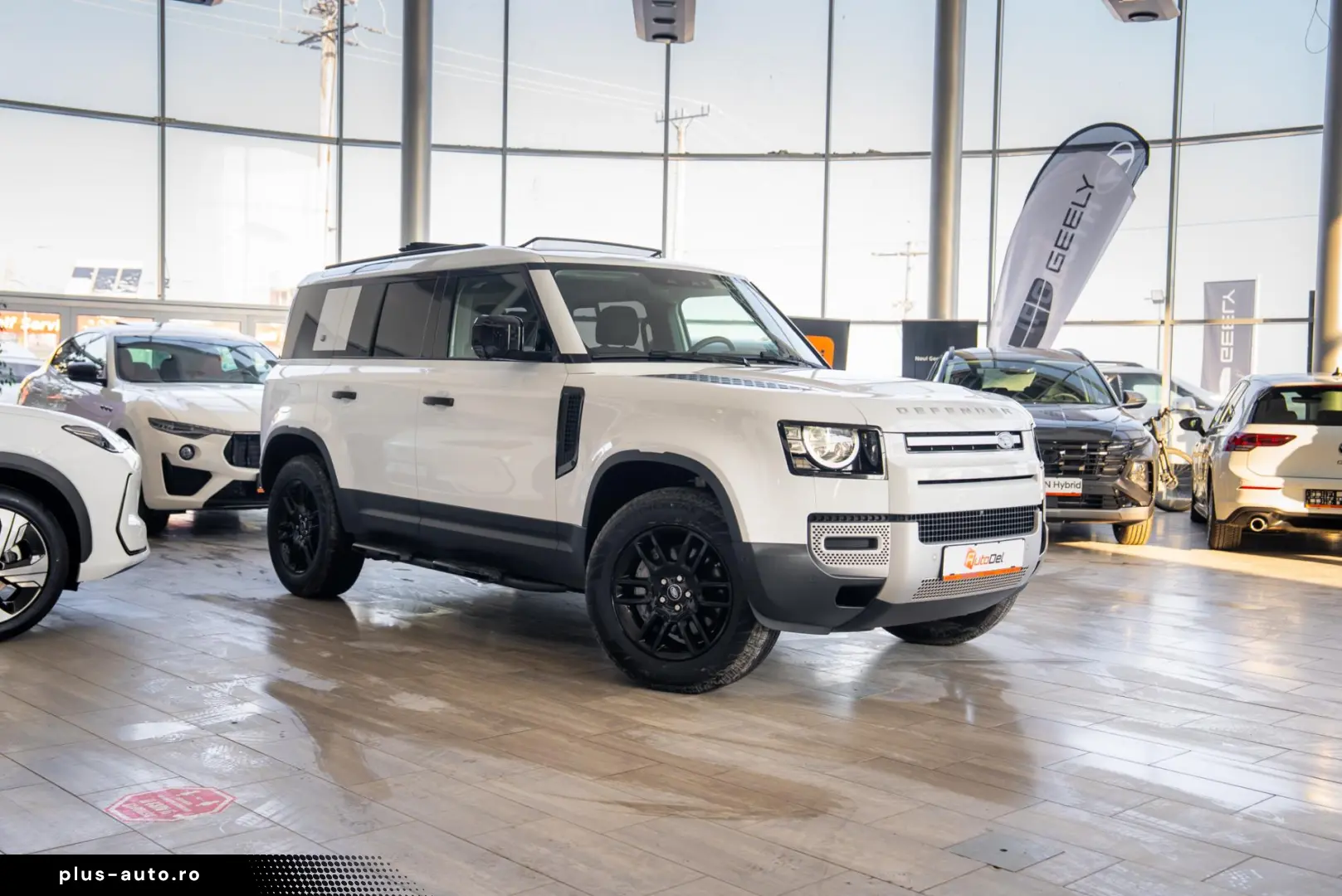 Land Rover Defender D300 3.0d 4x4 MHEV -  Hard Top