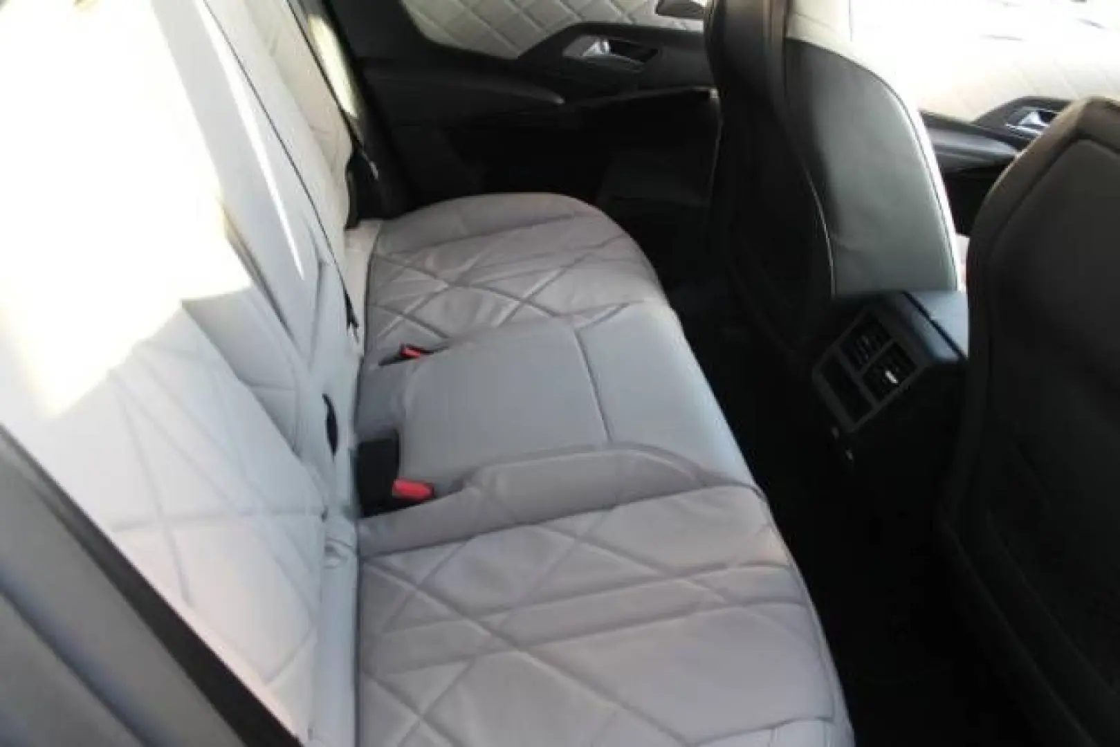 DS7 CROSSBACK E-TENSE 225 RIVOLI