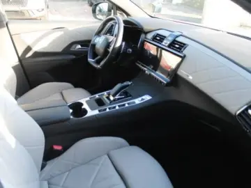 DS7 CROSSBACK E-TENSE 225 RIVOLI