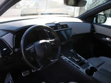 DS7 CROSSBACK E-TENSE 225 RIVOLI