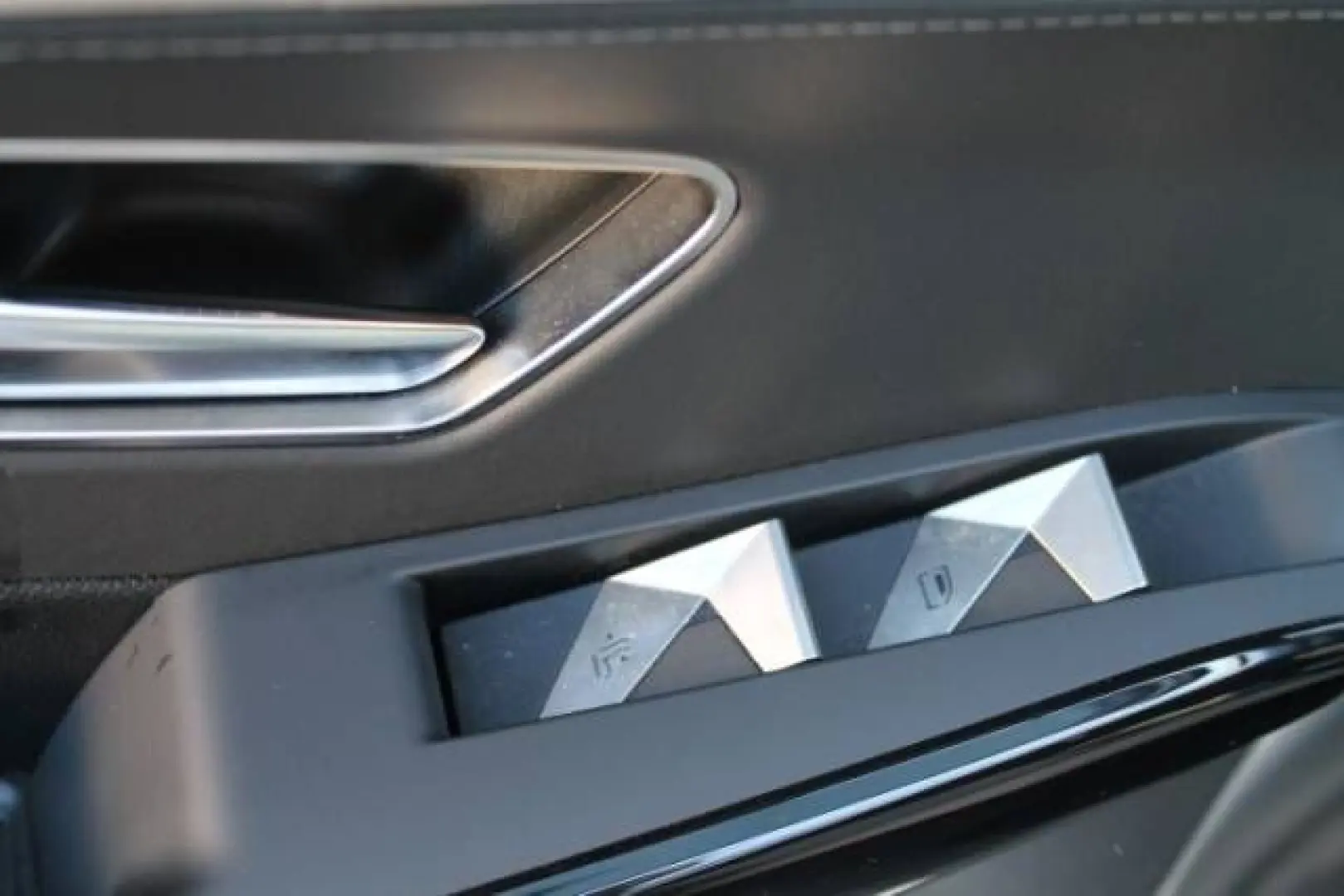 DS7 CROSSBACK E-TENSE 225 RIVOLI