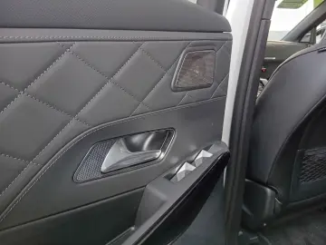 DS7 Crossback E-Tense Rivoli  Leder Navi