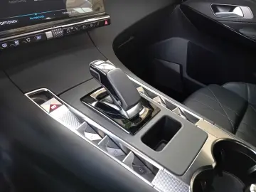 DS7 Crossback E-Tense Rivoli  Leder Navi