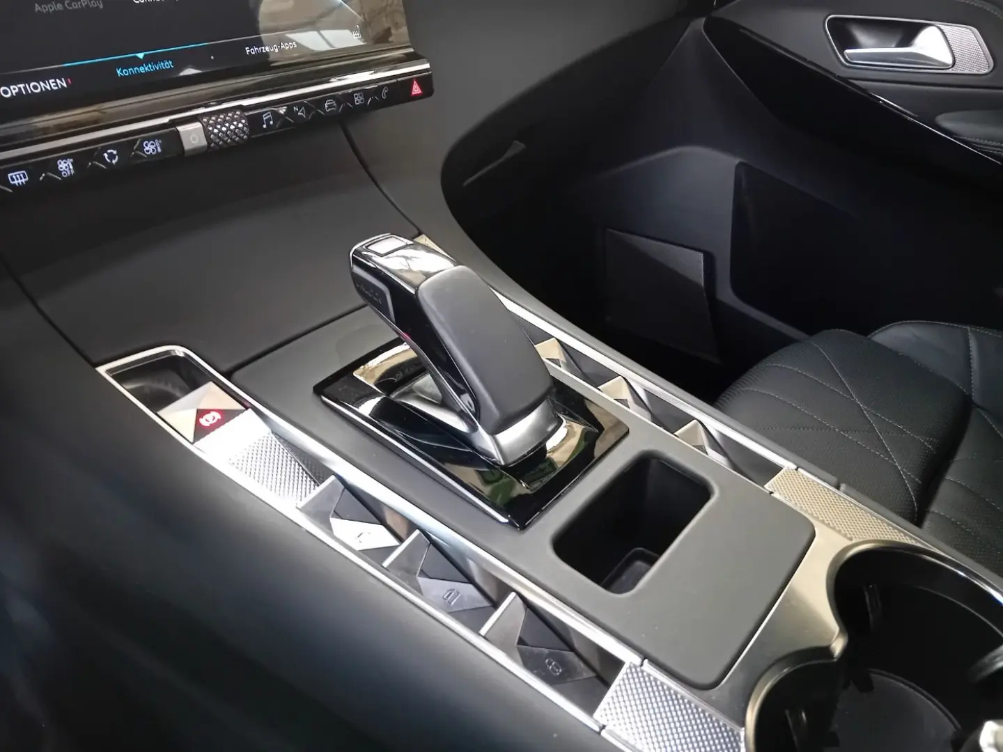 DS7 Crossback E-Tense Rivoli  Leder Navi