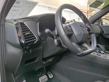 DS7 Crossback E-Tense Rivoli  Leder Navi
