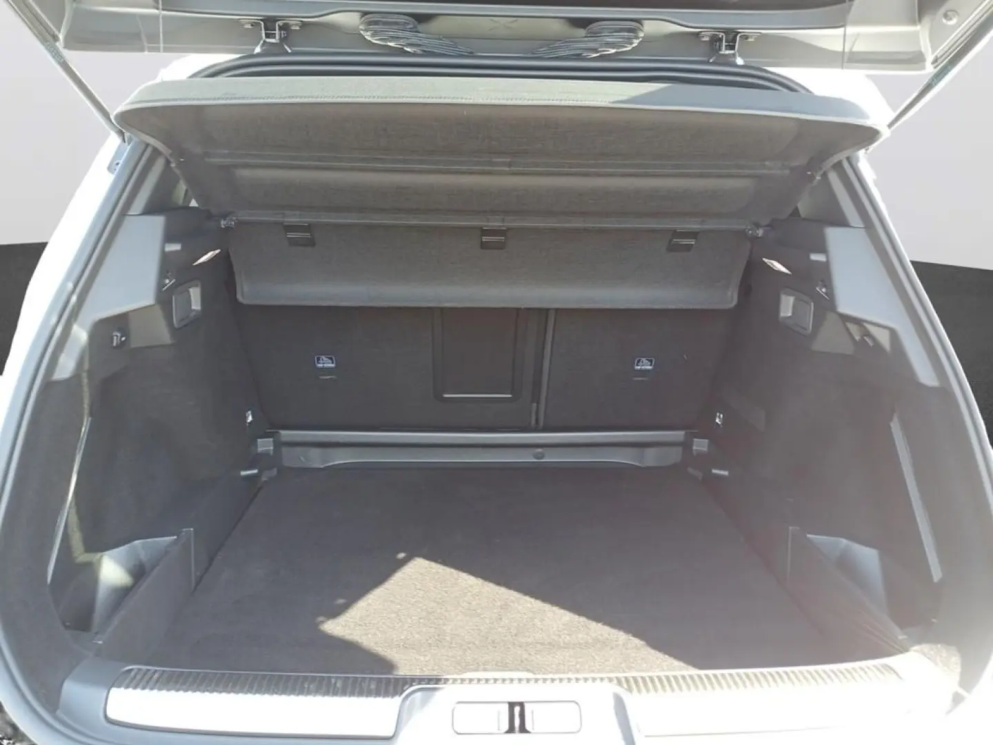 DS7 E-Tense 225 Bastille