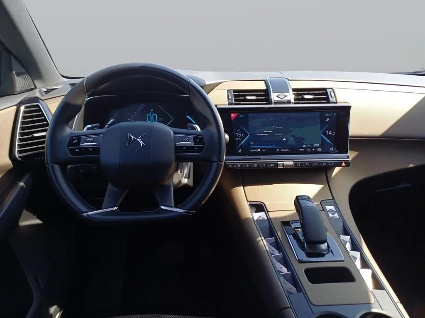 DS7 E-Tense 225 Bastille