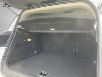 C5 Aircross EAT8 Hybrid Shine Pack LED Navi