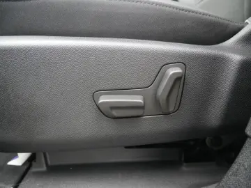 C5 Aircross Hybrid 225 e-EAT8 Shine NAVI ACC LED