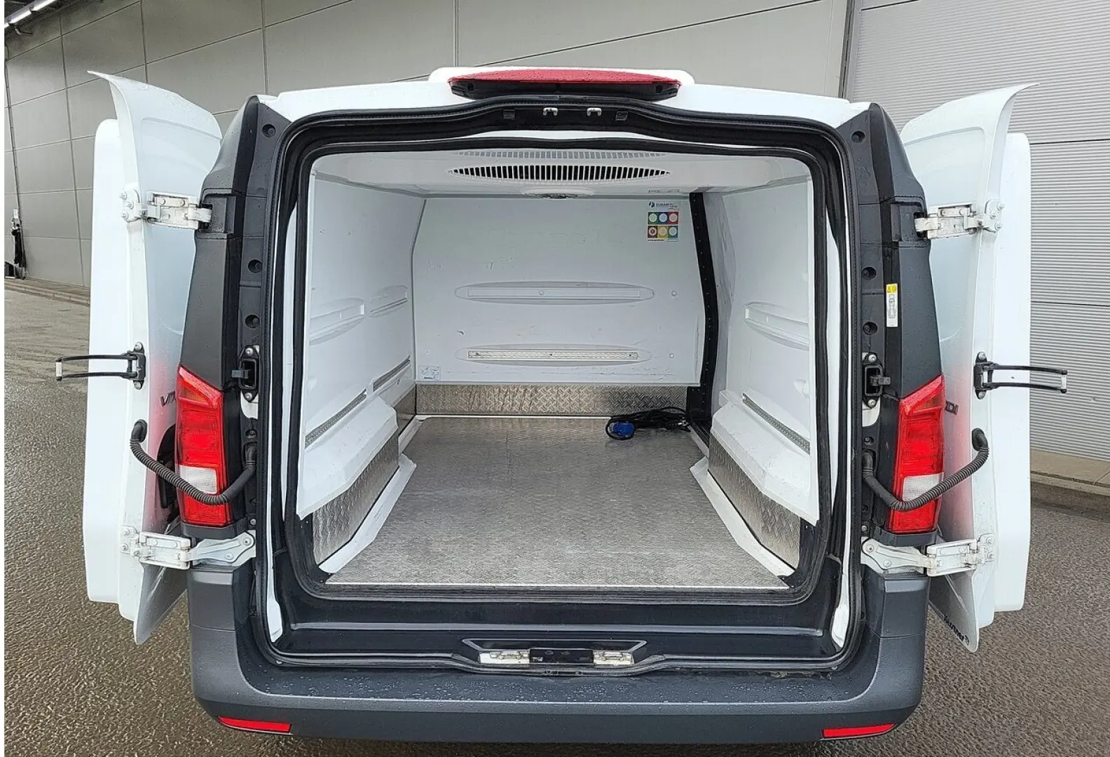 Mercedes Vito 116 Autoutilitară frigorifică închisă