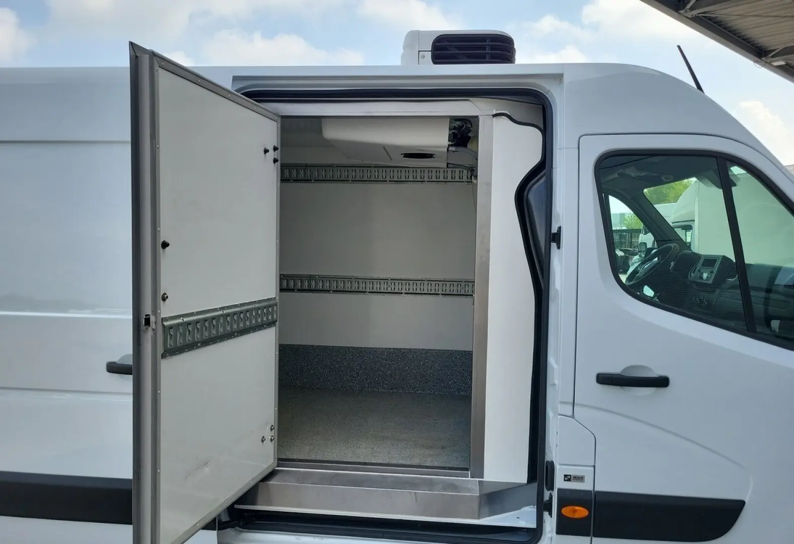 Renault Master 135PK Autoutilitară frigorifică închisă