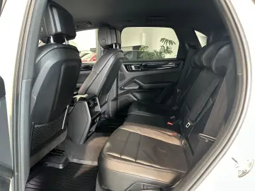 Cayenne  PDLS  Apple Tow. Tempo. Kamera DAB