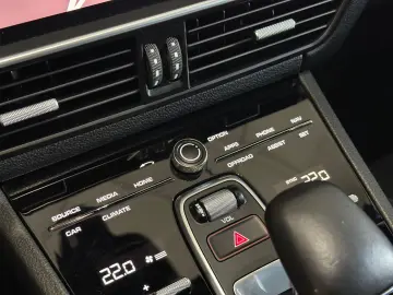 Cayenne  PDLS  Apple Tow. Tempo. Kamera DAB