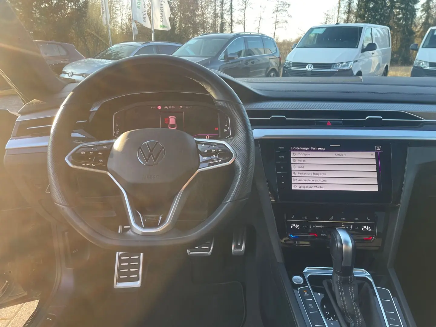 Arteon 2.0TDI R-Line PANO VIRTUAL CAM KEYLESS