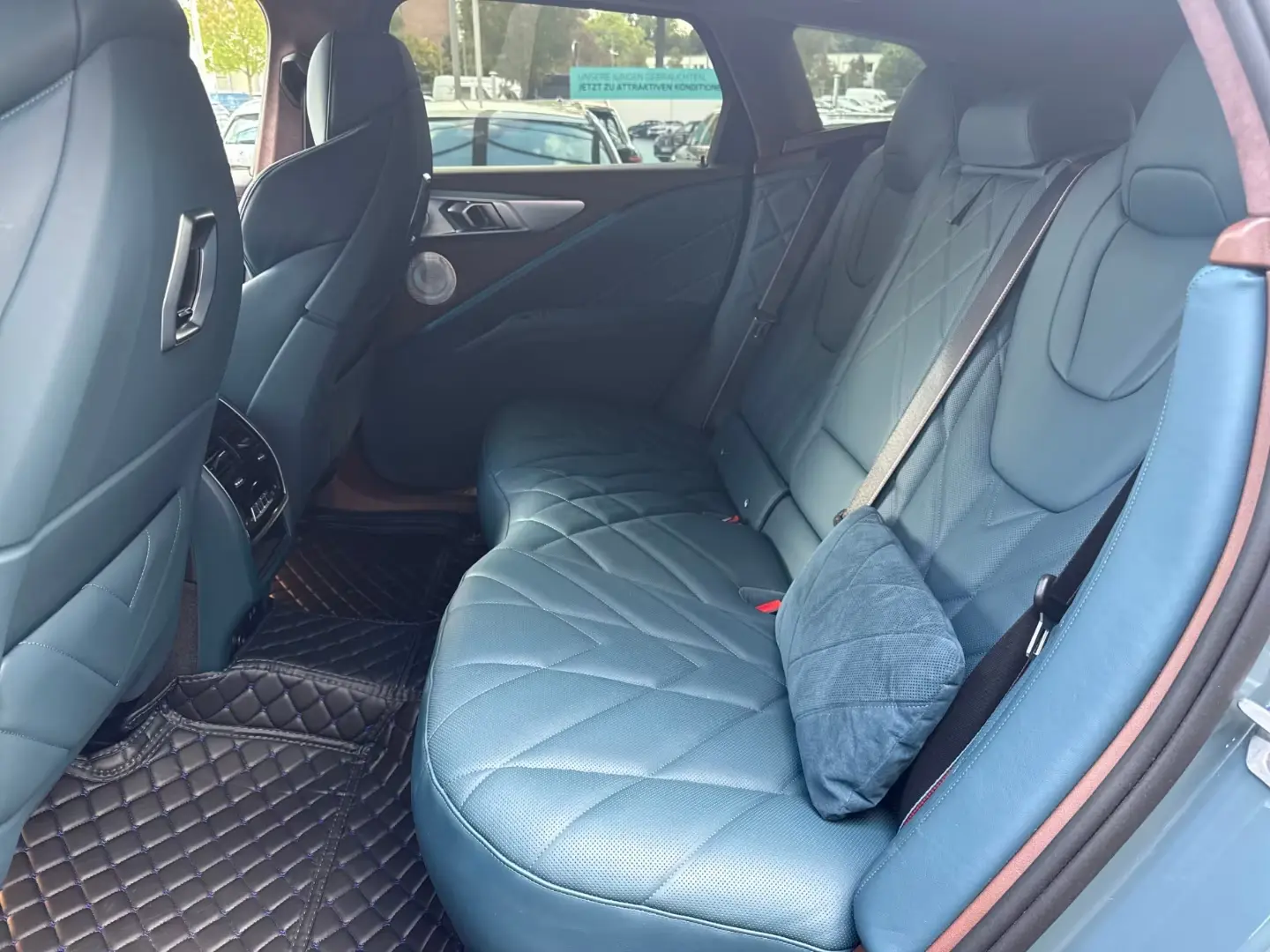 BMW XM LED hibrid SoftClose Stop Go B&W