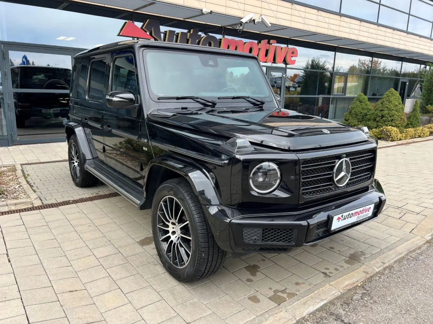 MERCEDES BENZ G500