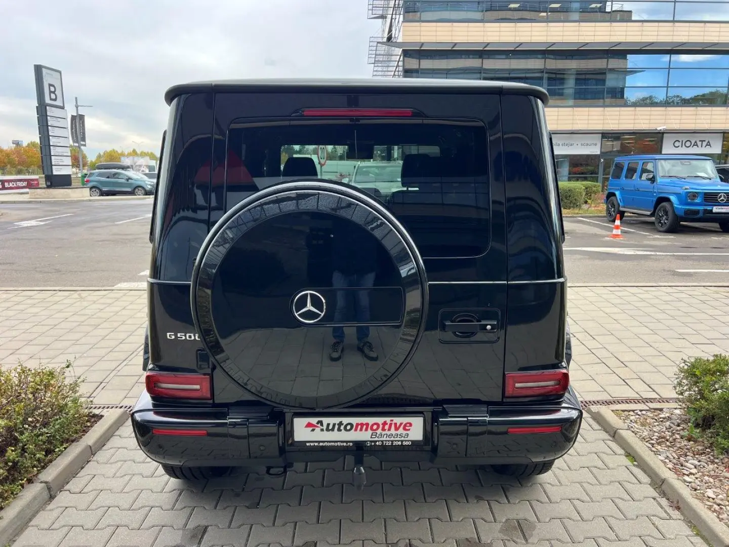MERCEDES BENZ G500