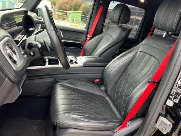 MERCEDES BENZ G500