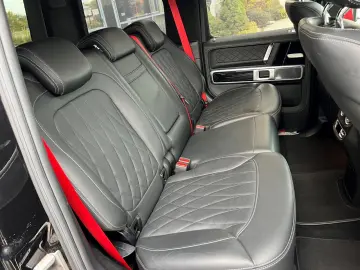 MERCEDES BENZ G500