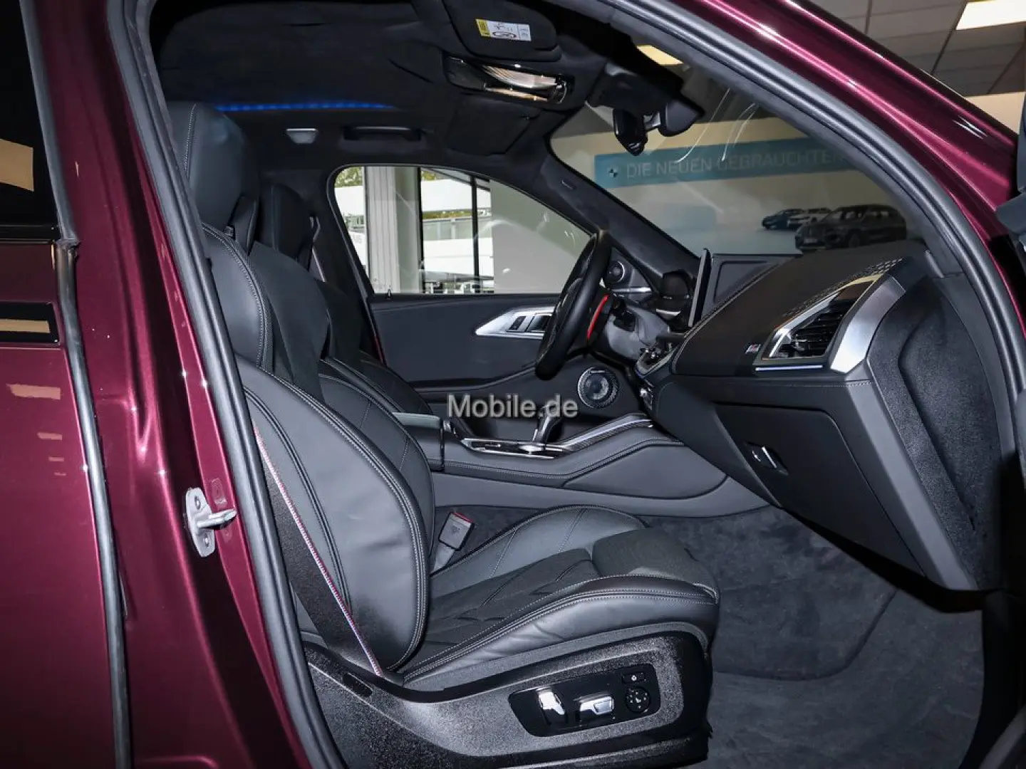 XM 4.4 Label Red Individual Lila UPE 220TEuro