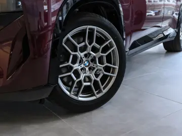 XM 4.4 Label Red Individual Lila UPE 220TEuro