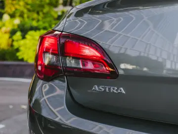 Opel Astra 1.4