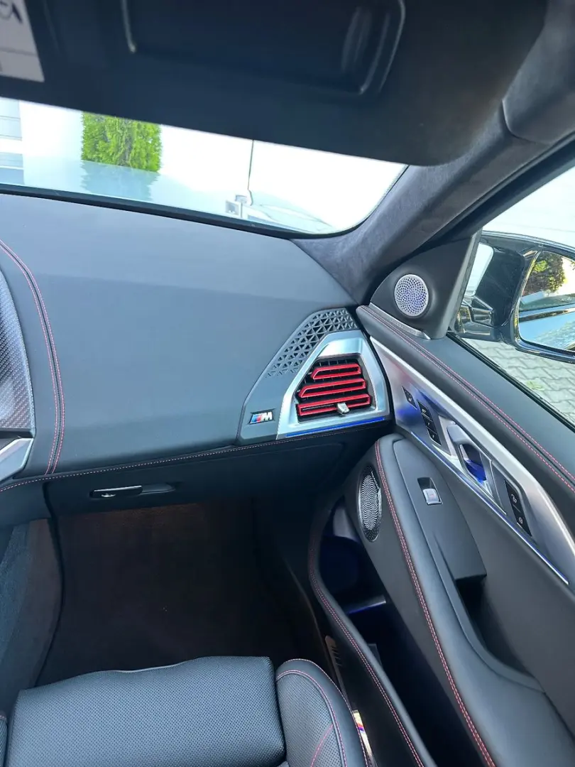 XM Individual Red Label B&W 23  TV Performance