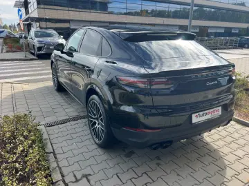 PORSCHE CAYENNE COUPE