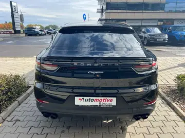 PORSCHE CAYENNE COUPE