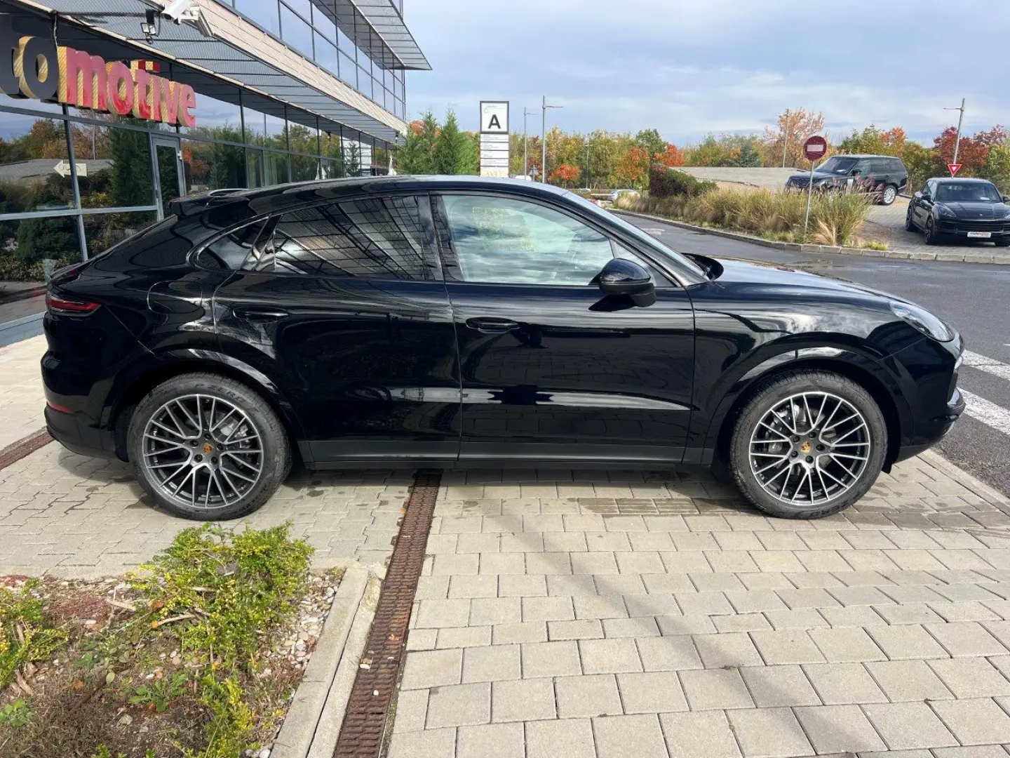PORSCHE CAYENNE COUPE