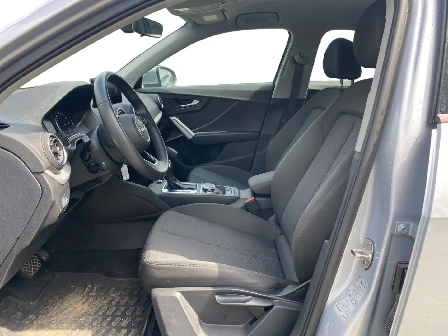 Q2 35 TFSI S-tronic Navi Einparkh. CarPlay 16´´