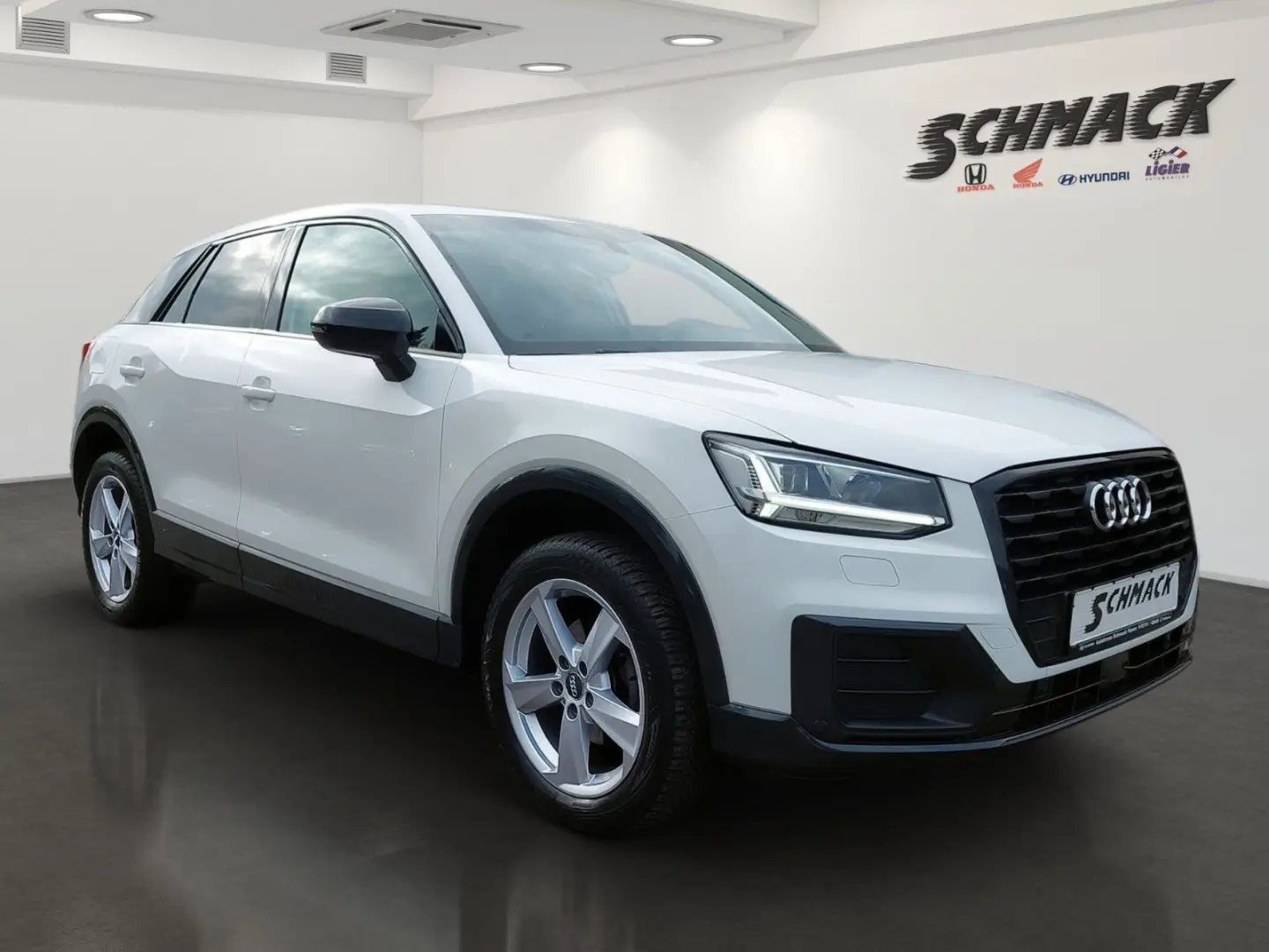 Q2 35 TFSI sport PDC SHGZ